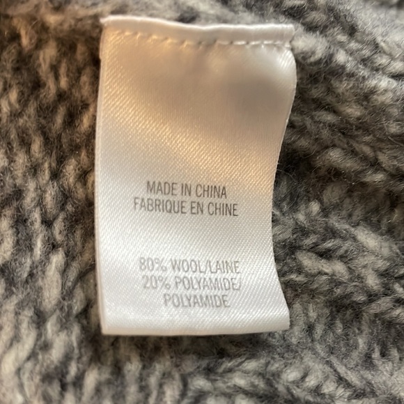 THEORY shawl color cardigan sweater, gray marled color, size small.  Wool blend - Picture 6 of 11